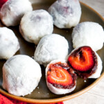 strawberry mochi daifuku