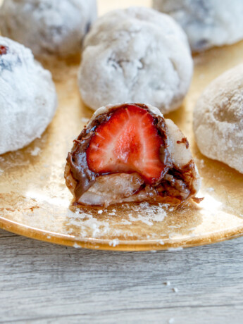 Nutella vanilla bean strawberry daifuku