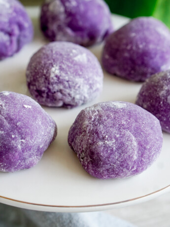 ube daifuku mochi with ube halaya