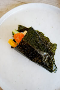 how to roll temaki sushi