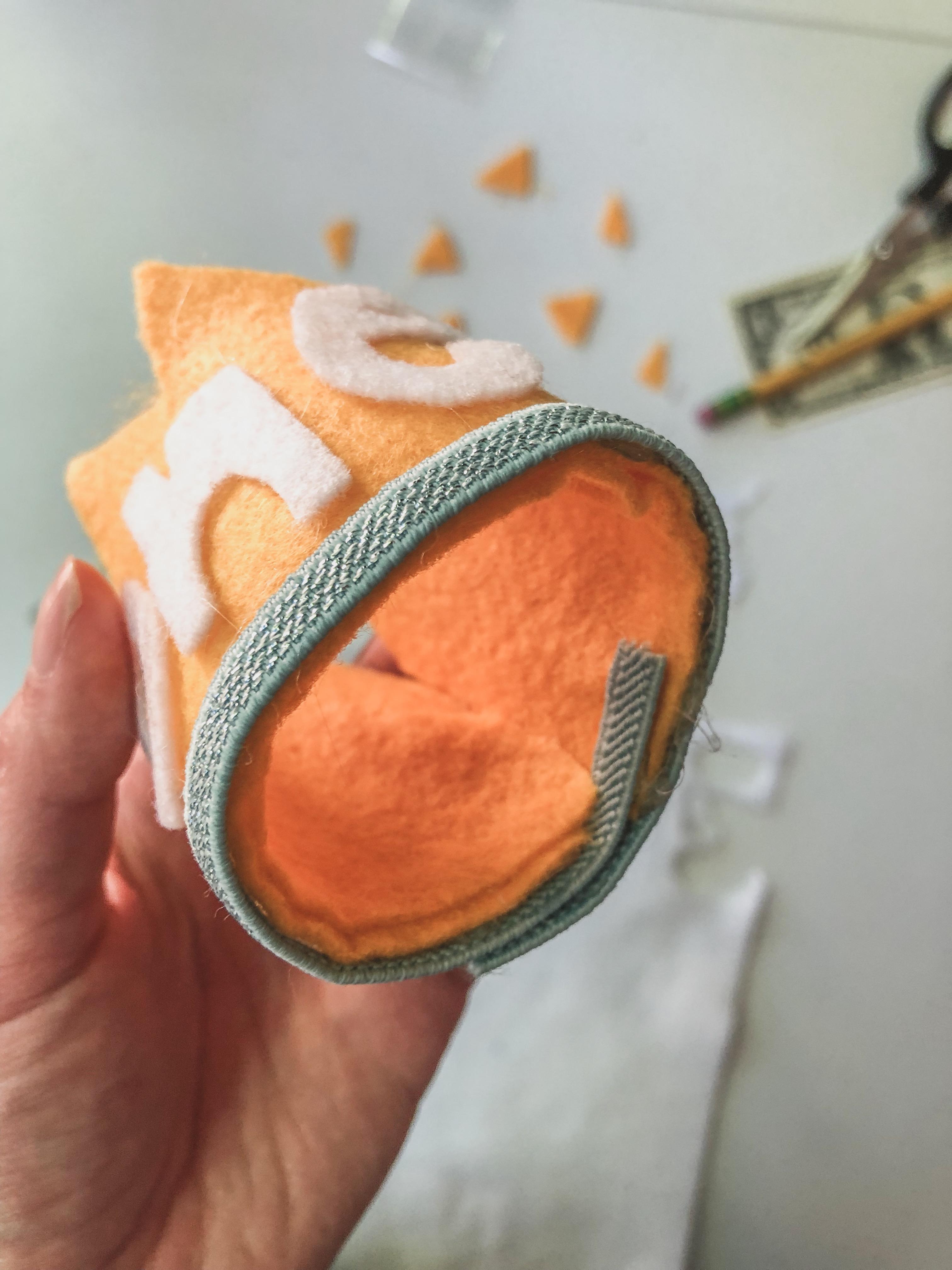 how to wrap felt crown